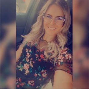 Meet your Posher, Becky